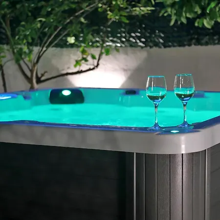 With Hot Tub - 25838 * 자다르